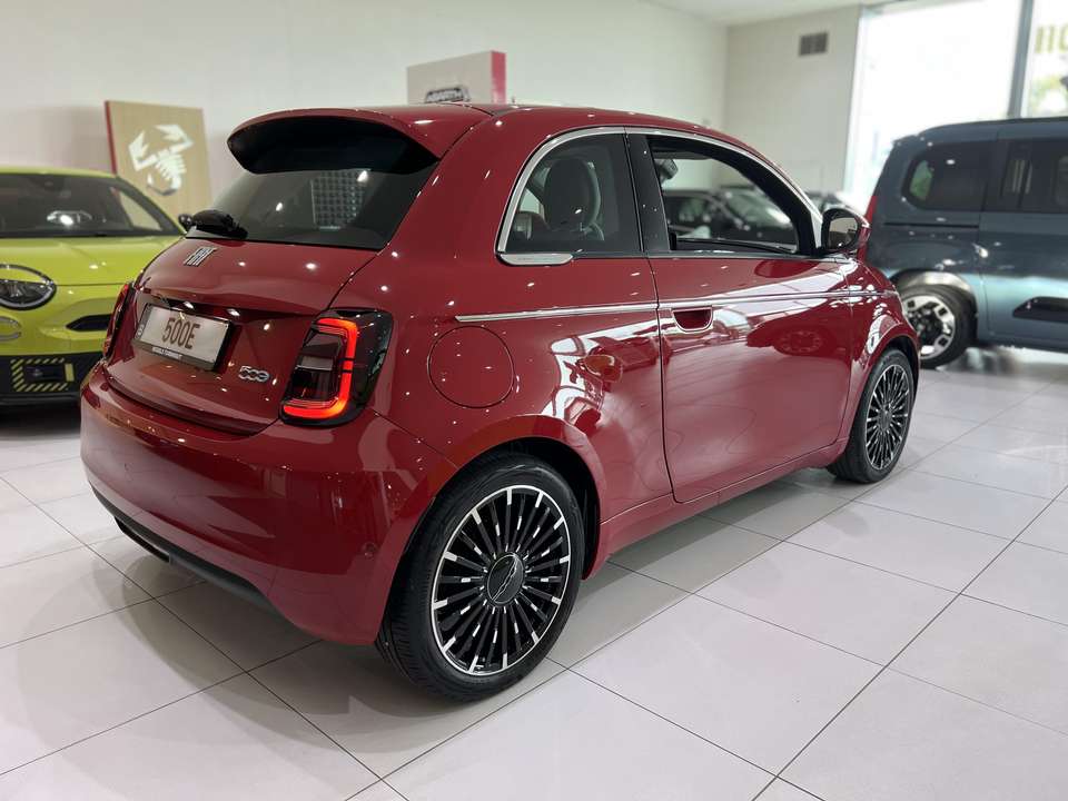 Fiat 500e - Imagem 4