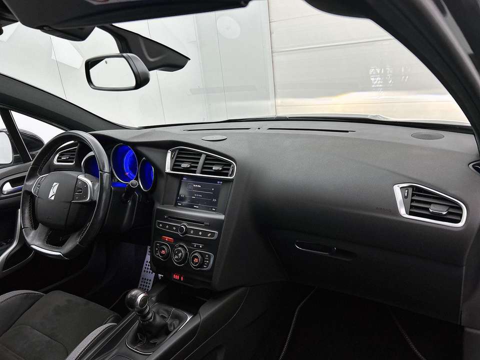 DS Automobiles DS 4 - Imagem 13