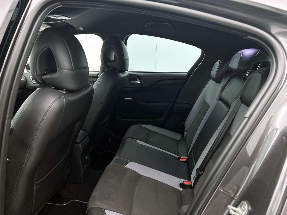 DS Automobiles DS 4 - Imagem 14