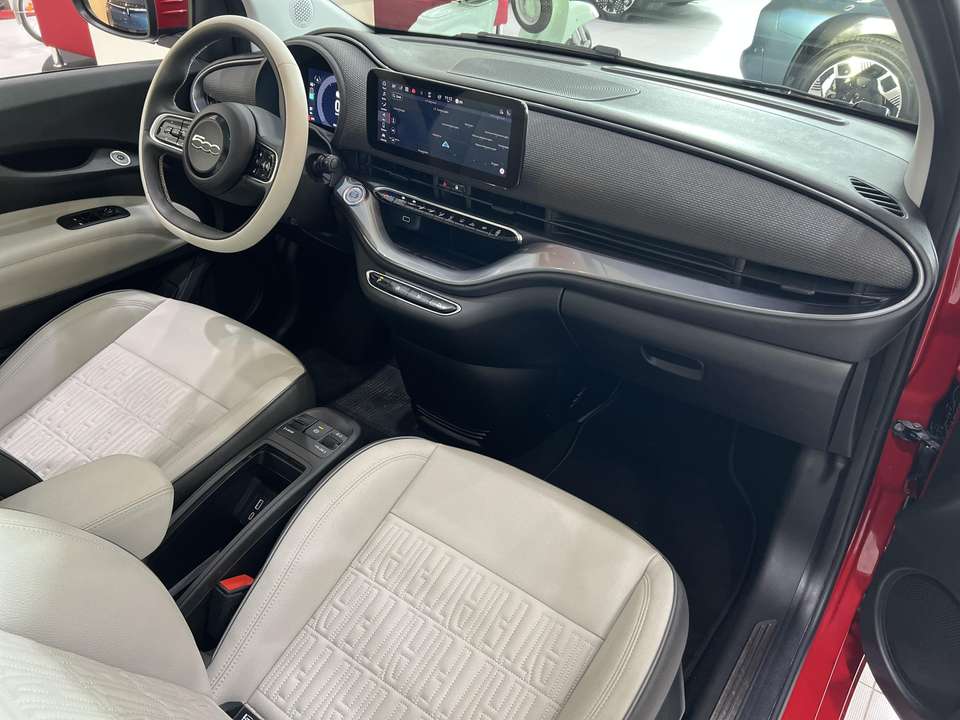Fiat 500e - Imagem 11