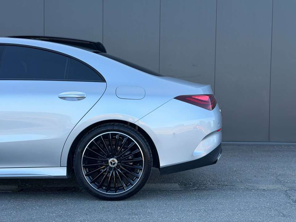 Mercedes-Benz CLA 180 - Imagem 10