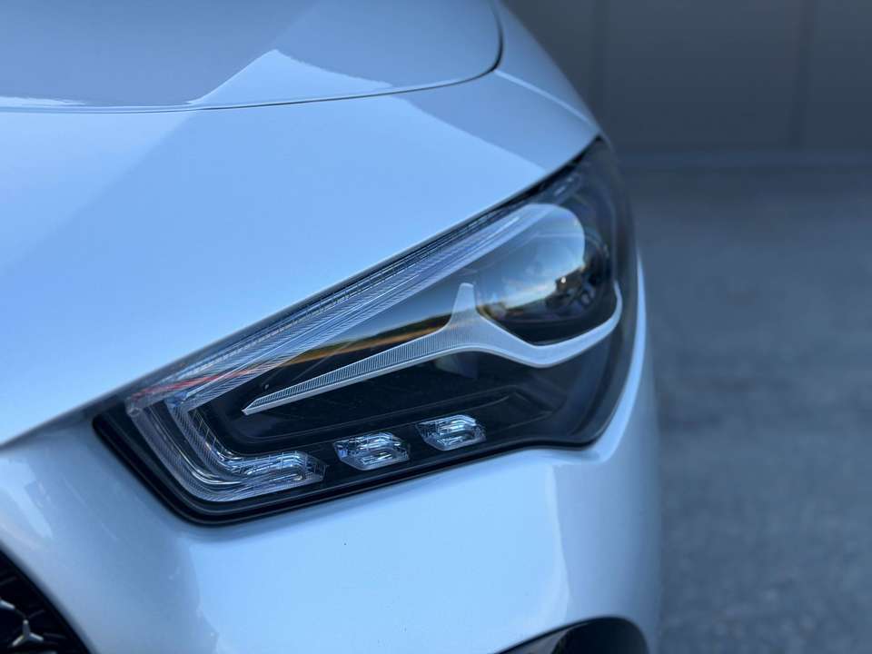Mercedes-Benz CLA 180 - Imagem 12