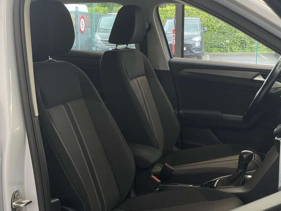 Volkswagen T-Roc - Imagem 12