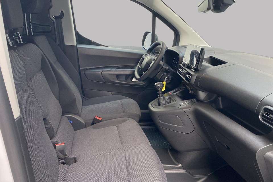 Opel Combo - Imagem 8