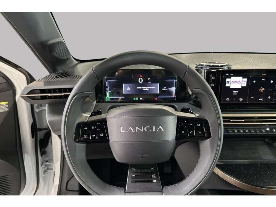 Lancia Ypsilon - Imagem 12