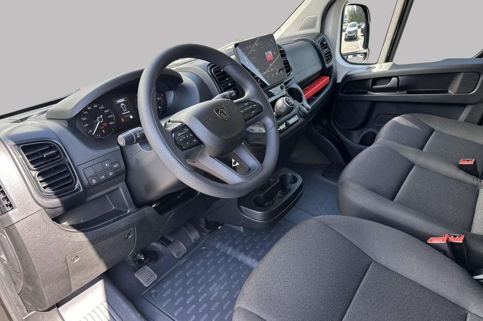 Peugeot Boxer - Imagem 9