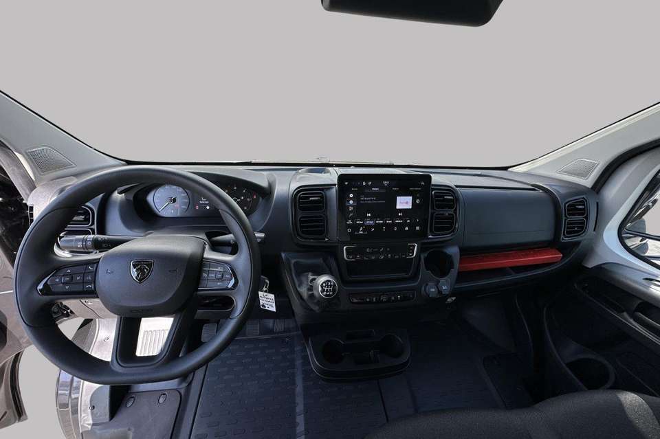 Peugeot Boxer - Imagem 11