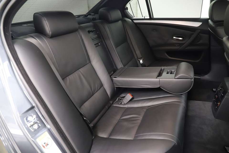 BMW 550 - Imagem 11