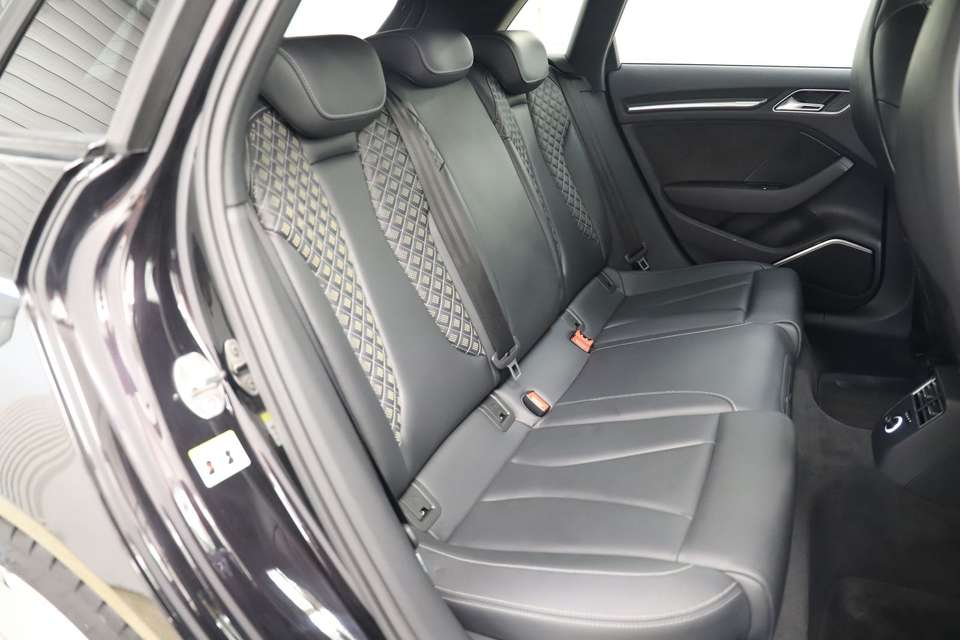 Audi RS3 - Imagem 12