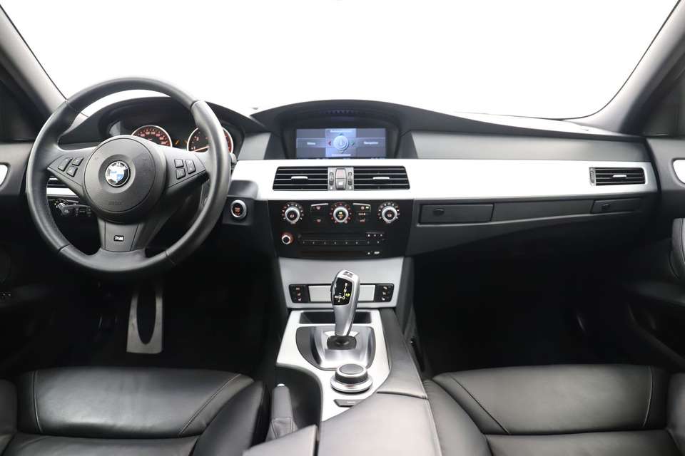 BMW 550 - Imagem 13
