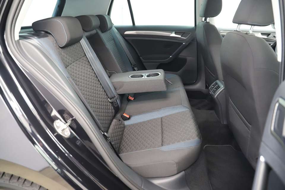 Volkswagen Golf - Imagem 12