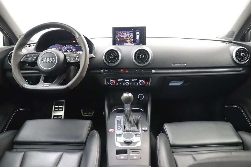 Audi RS3 - Imagem 14