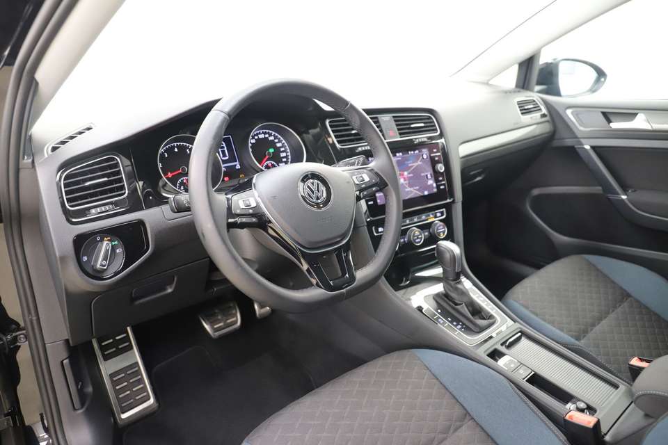 Volkswagen Golf - Imagem 13