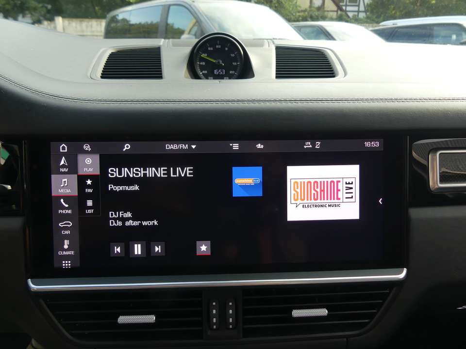Porsche Cayenne - Imagem 8