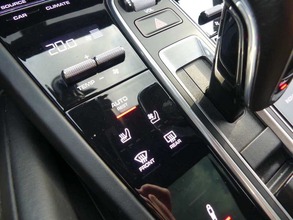 Porsche Cayenne - Imagem 14