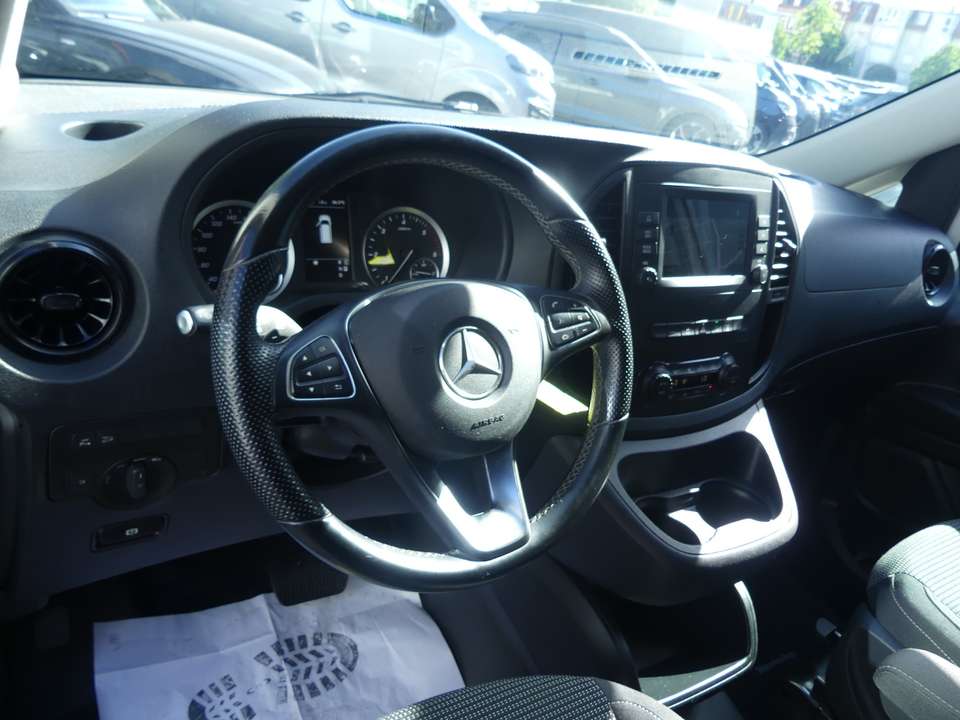 Mercedes-Benz Vito - Imagem 13