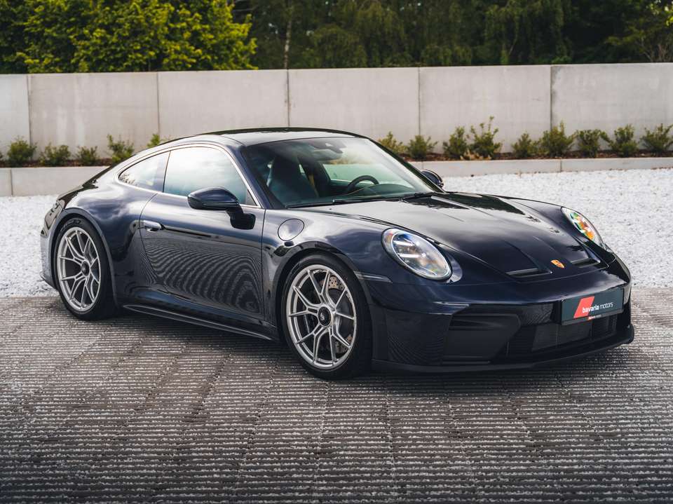 Porsche 992 - Imagem 1