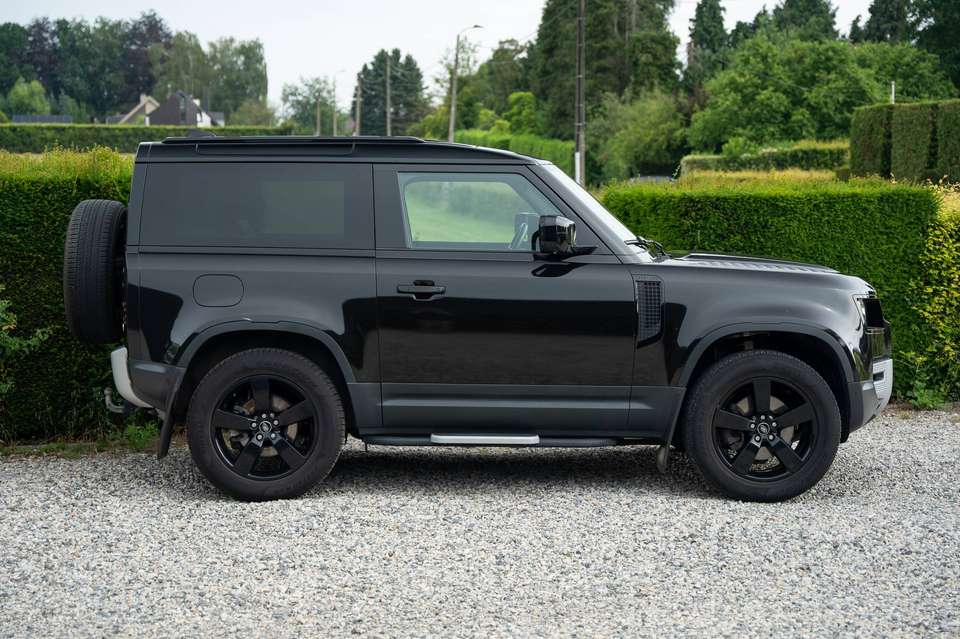 Land Rover Defender - Imagem 4