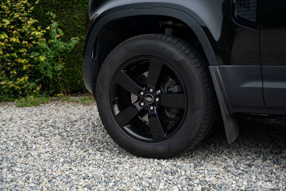 Land Rover Defender - Imagem 11