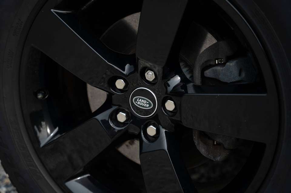 Land Rover Defender - Imagem 12