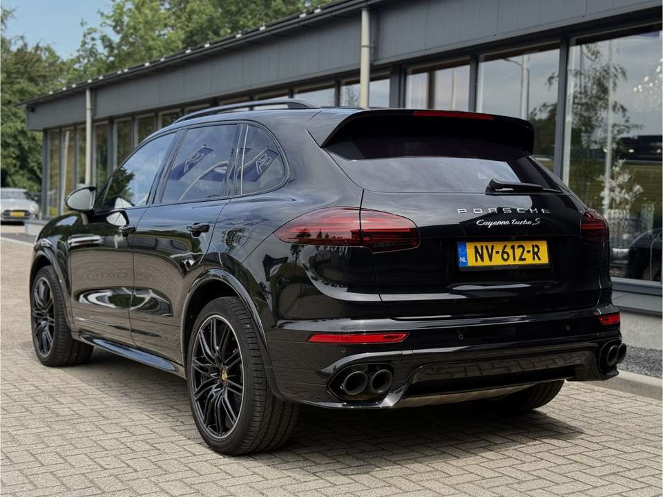 Porsche Cayenne - Imagem 2