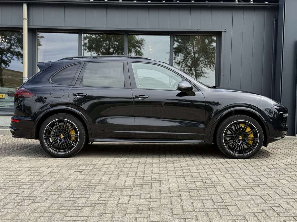 Porsche Cayenne - Imagem 9