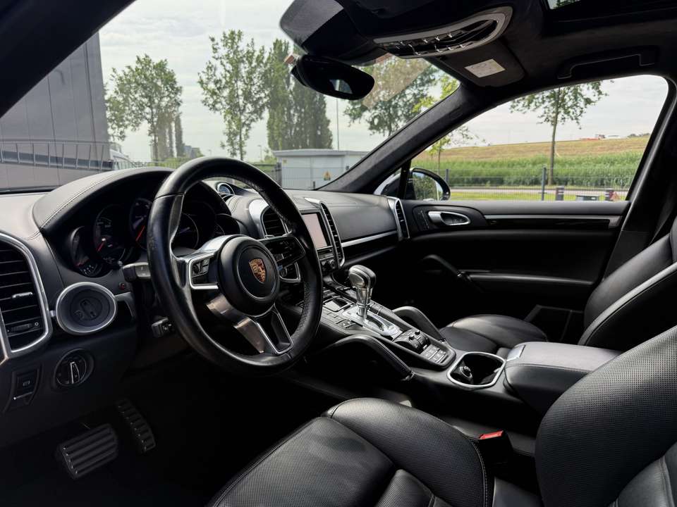 Porsche Cayenne - Imagem 15