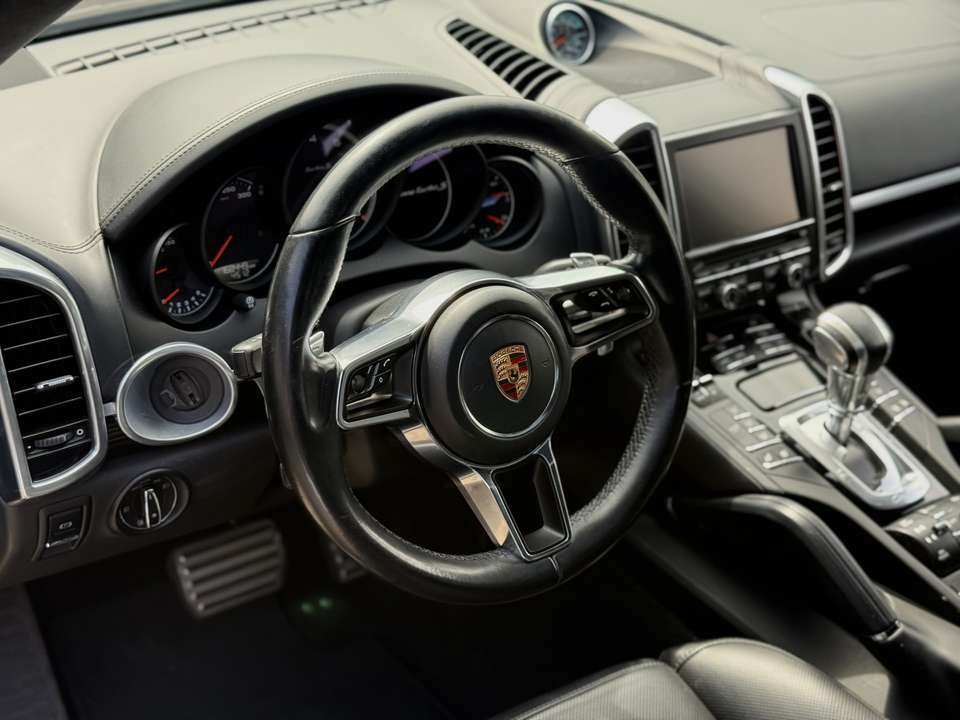 Porsche Cayenne - Imagem 16