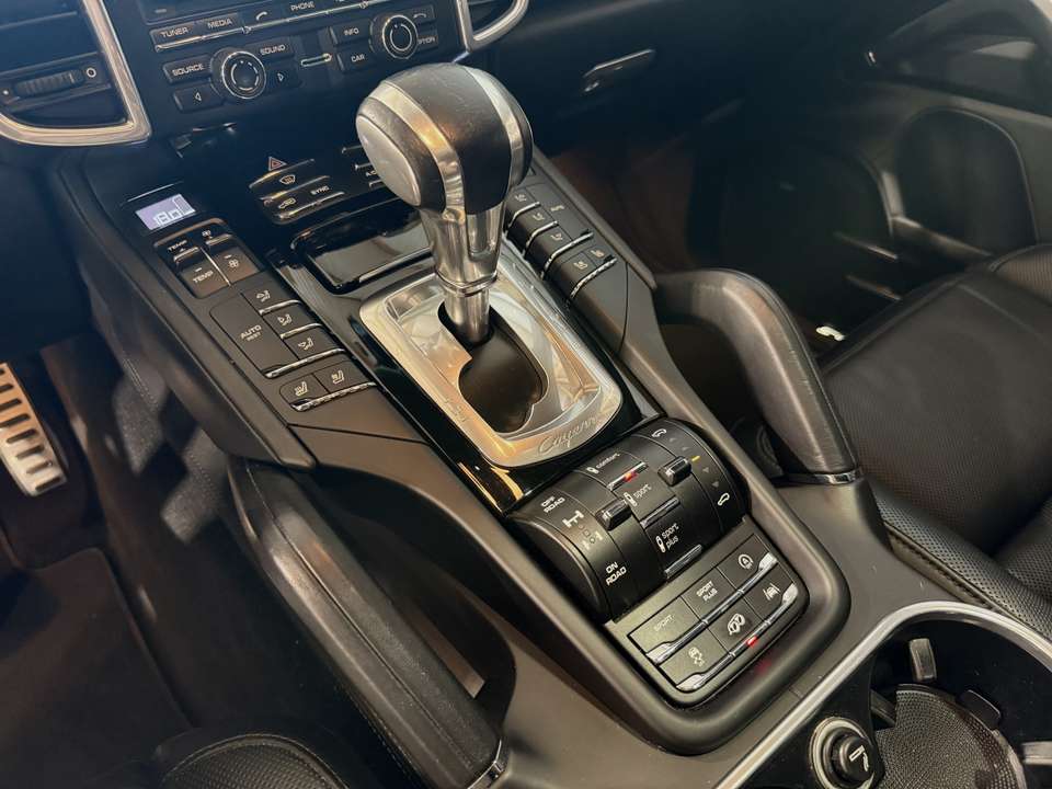 Porsche Cayenne - Imagem 19