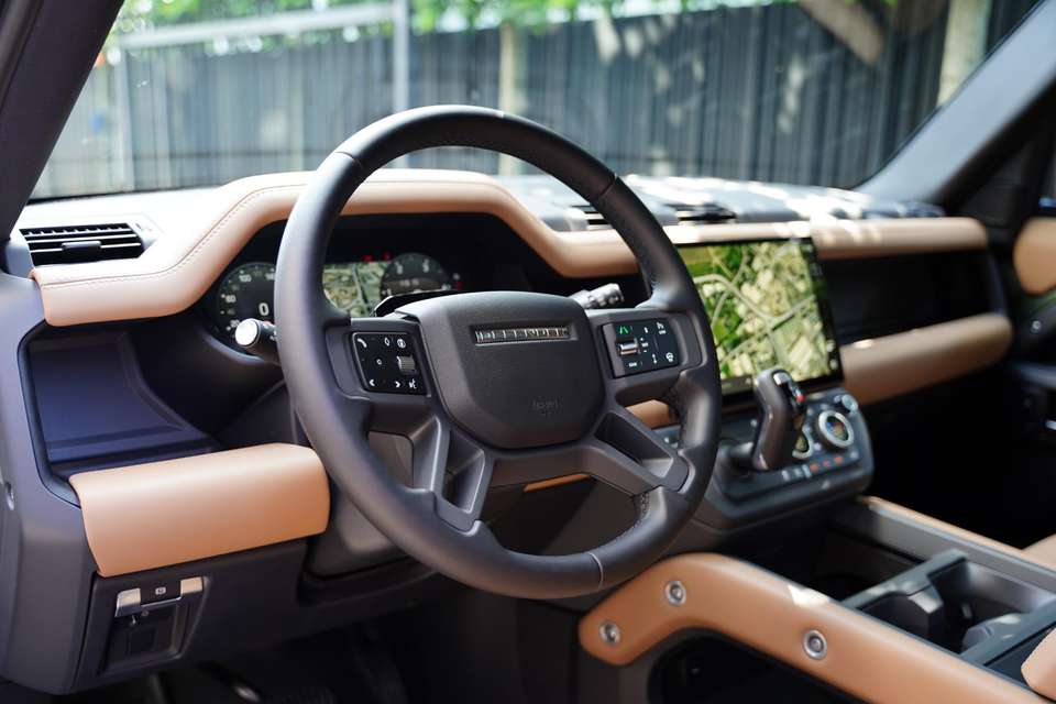 Land Rover Defender - Imagem 4