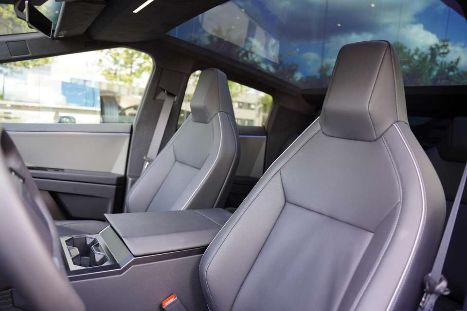 Tesla Cybertruck - Imagem 6