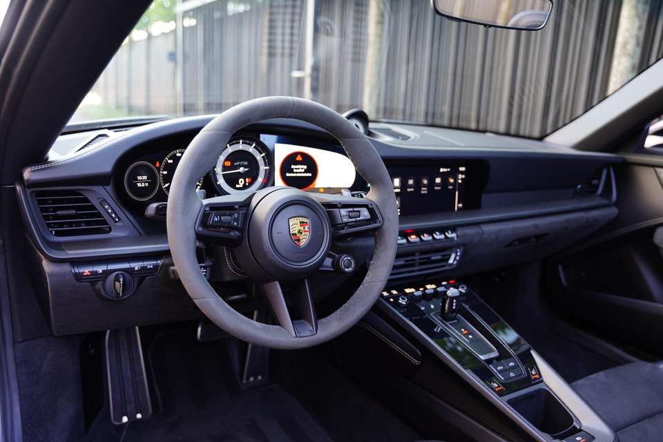 Porsche 992 - Imagem 7