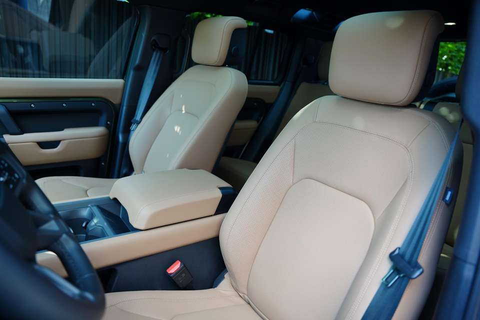 Land Rover Defender - Imagem 6