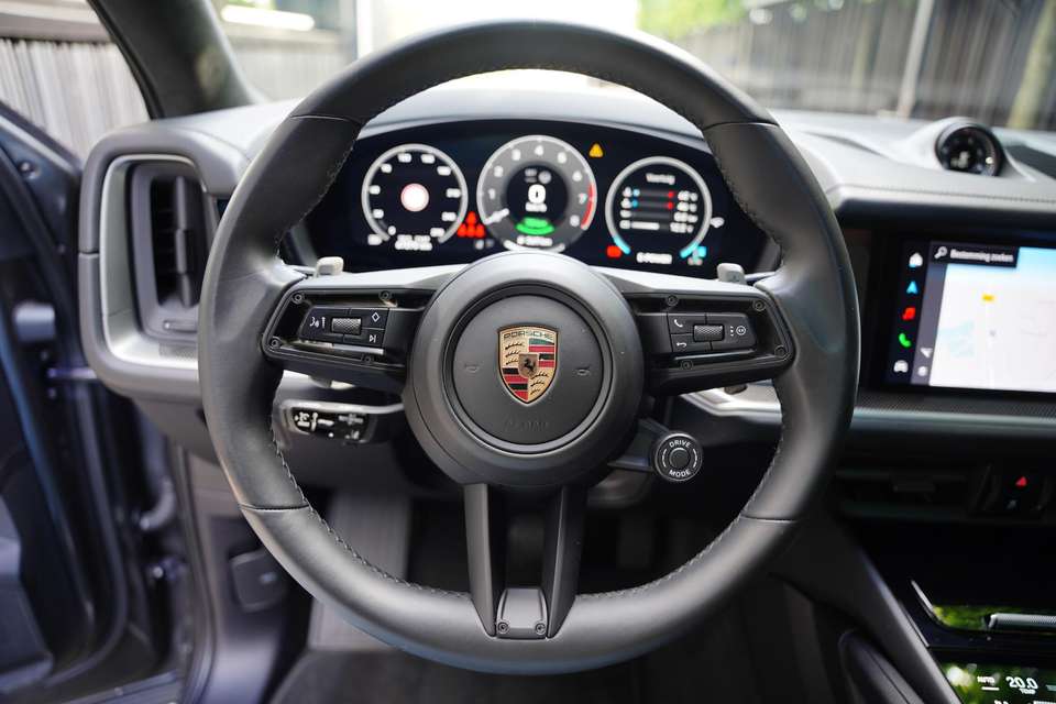 Porsche Cayenne - Imagem 8