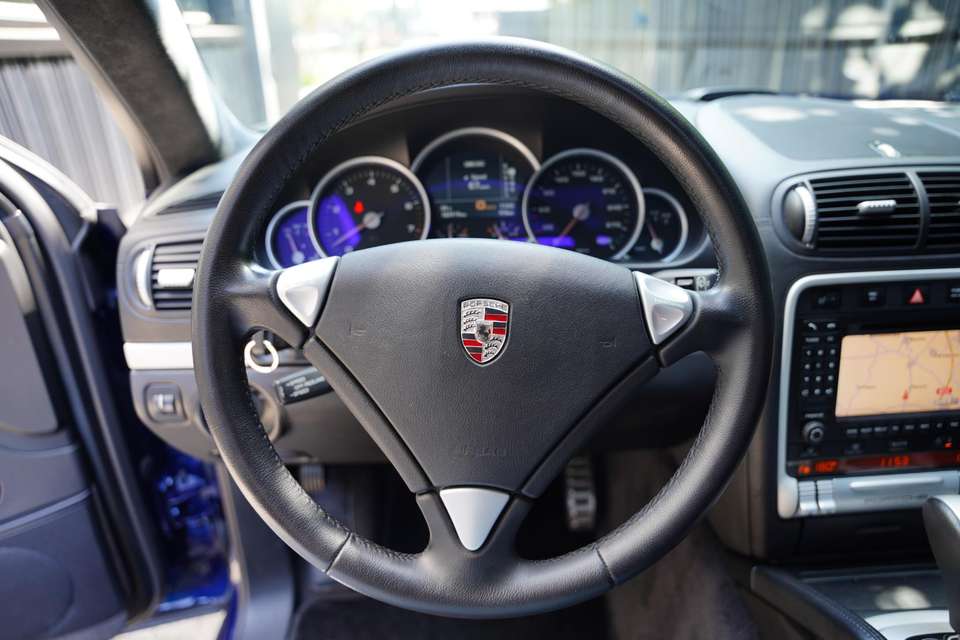 Porsche Cayenne - Imagem 8