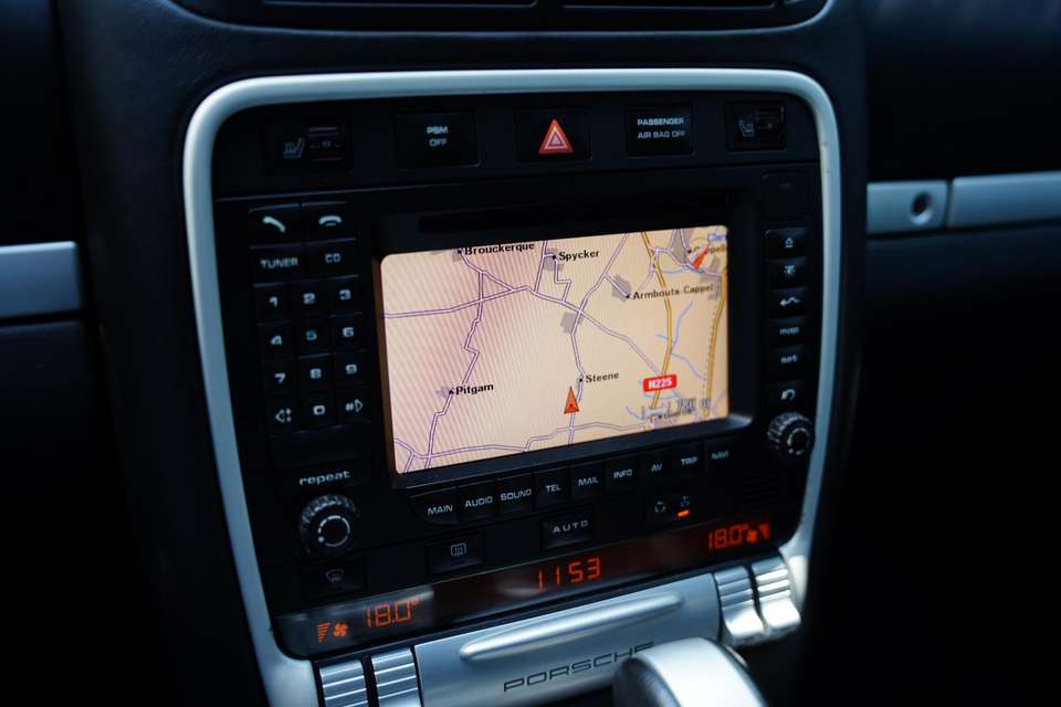 Porsche Cayenne - Imagem 10