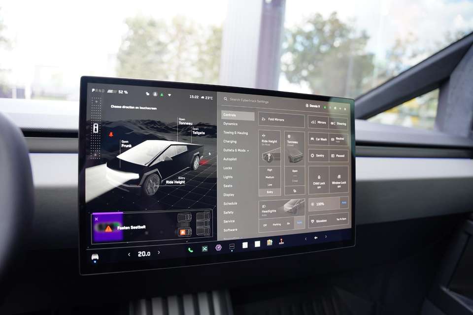 Tesla Cybertruck - Imagem 13