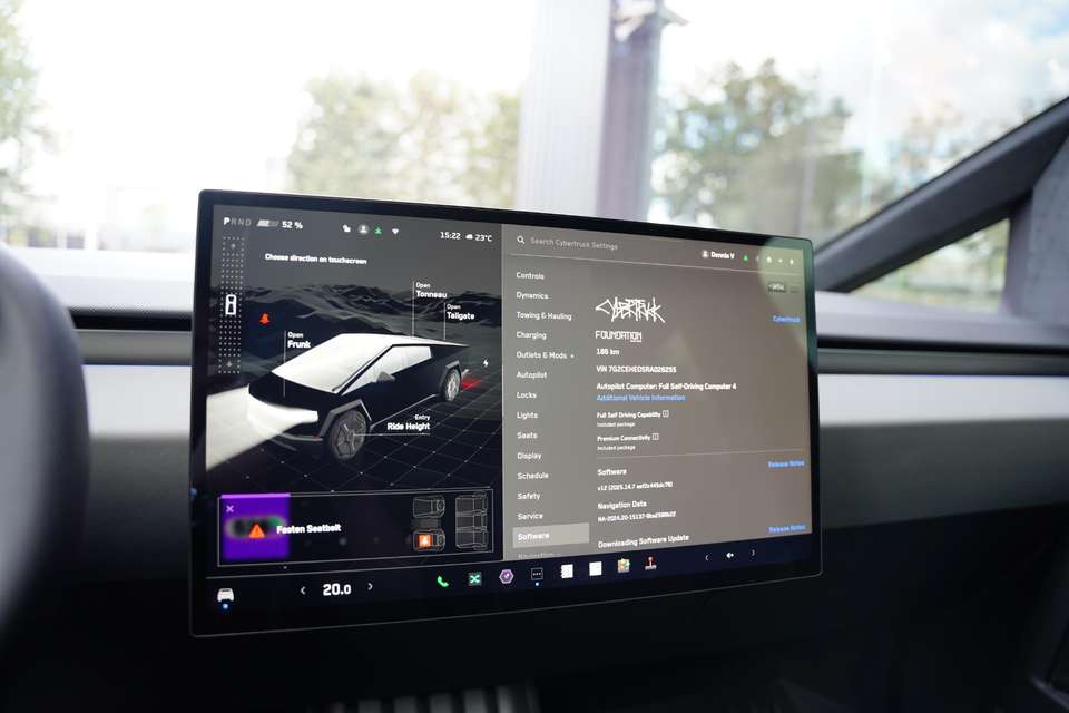 Tesla Cybertruck - Imagem 14
