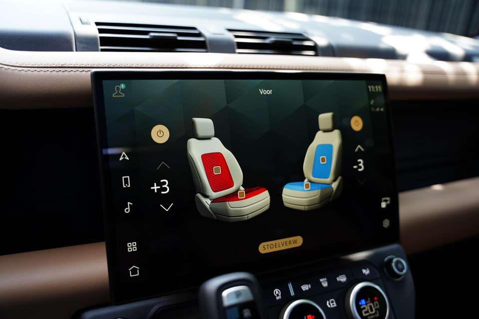 Land Rover Defender - Imagem 15