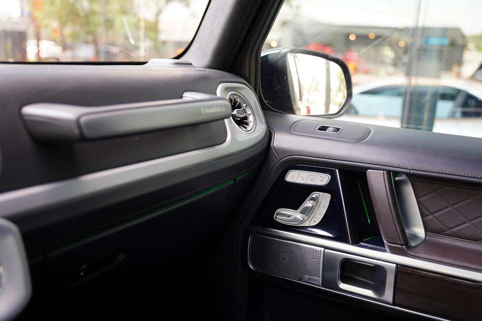 Mercedes-Benz G 500 - Imagem 18