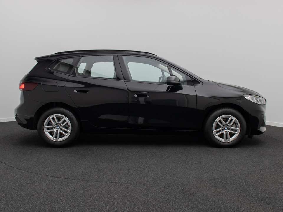 BMW 216 - Imagem 5