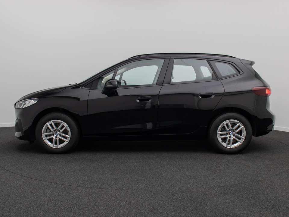 BMW 216 - Imagem 11
