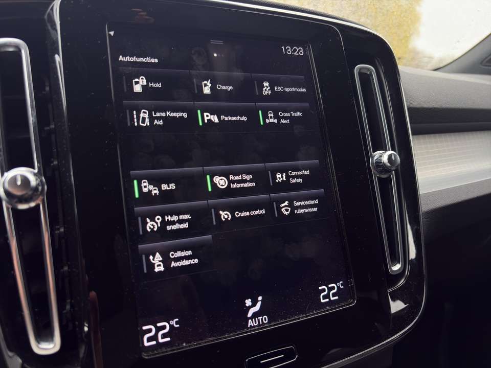 Volvo XC40 - Imagem 7