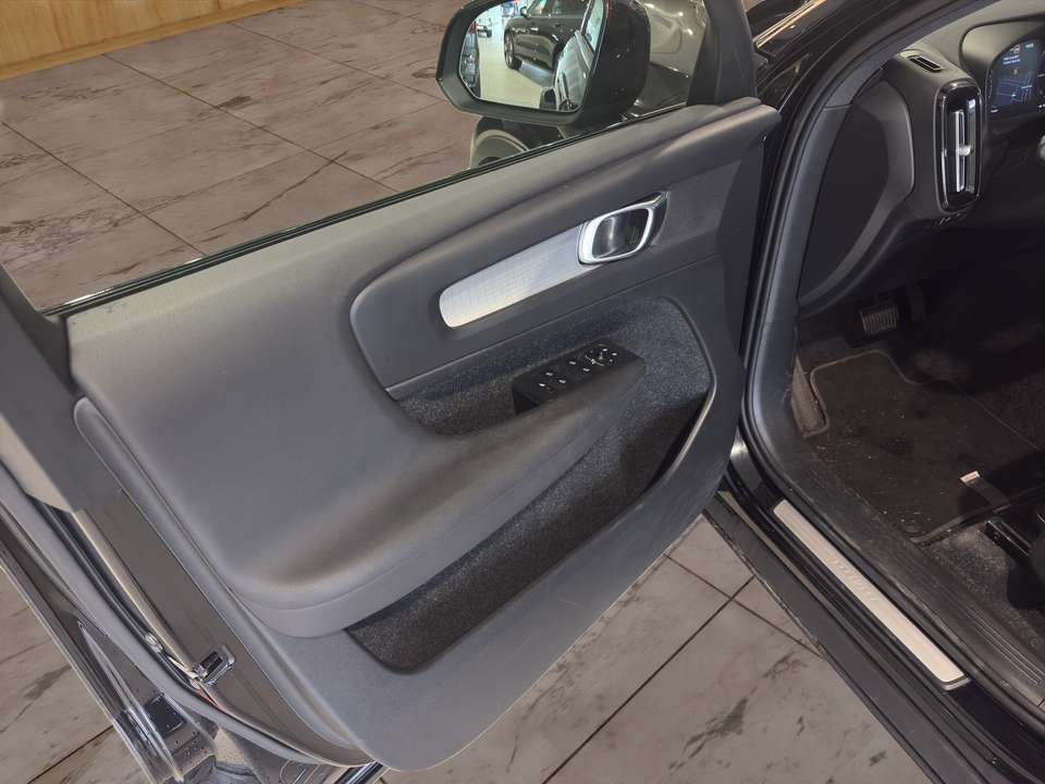 Volvo XC40 - Imagem 8