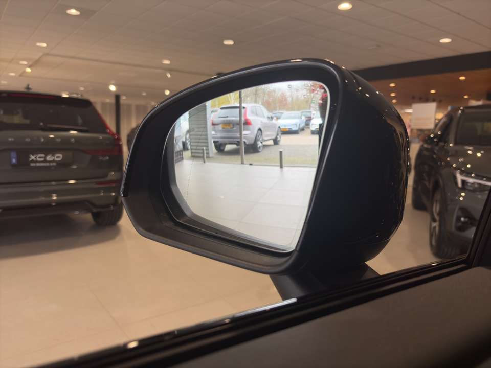 Volvo XC40 - Imagem 13