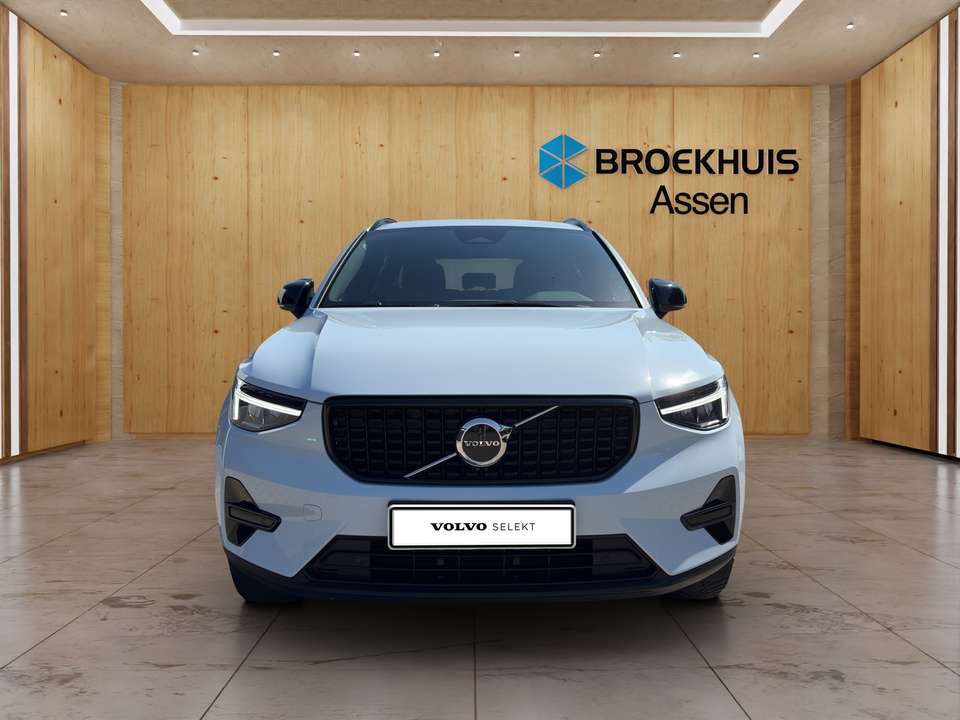 Volvo XC40 - Imagem 2