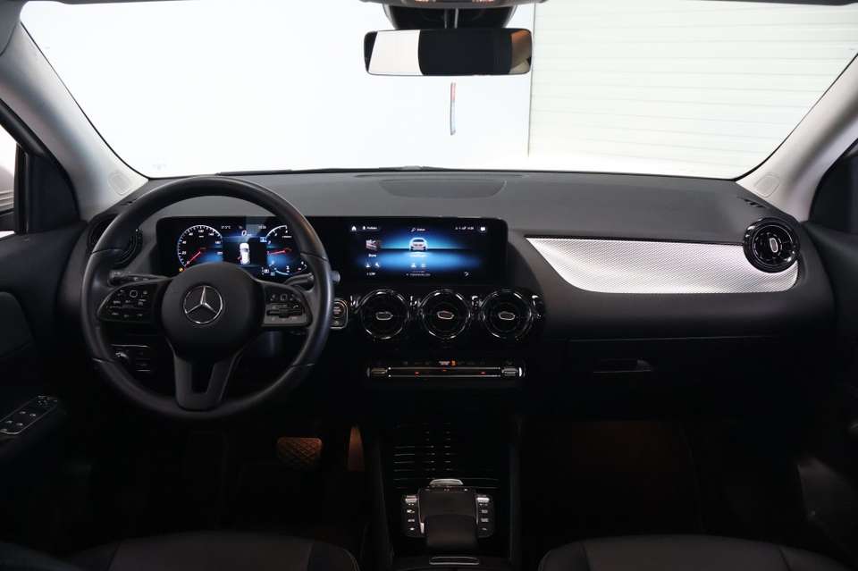 Mercedes-Benz GLA 200 - Imagem 2