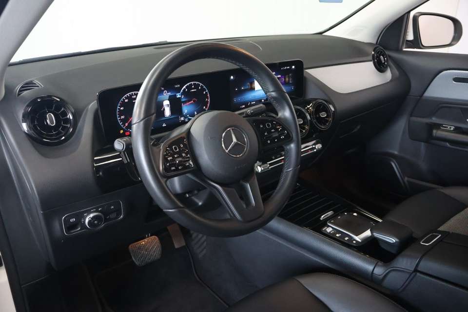 Mercedes-Benz GLA 200 - Imagem 8