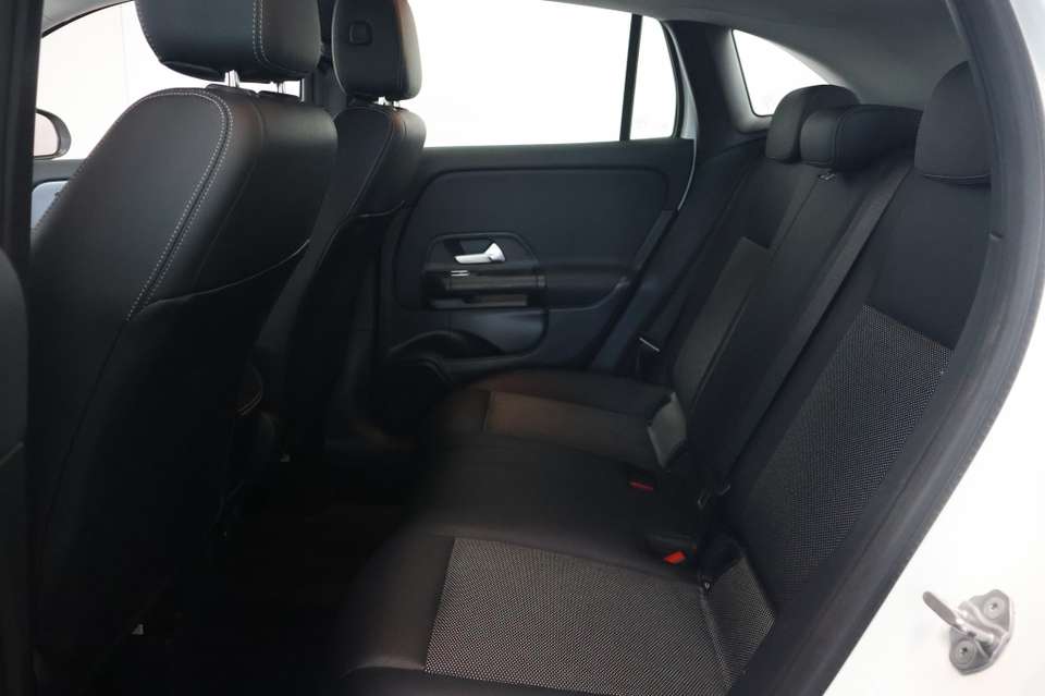 Mercedes-Benz GLA 200 - Imagem 10