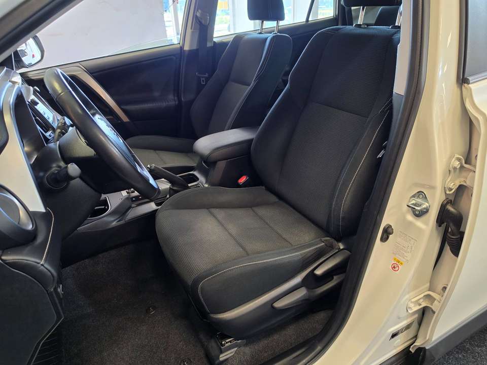 Toyota RAV 4 - Imagem 11